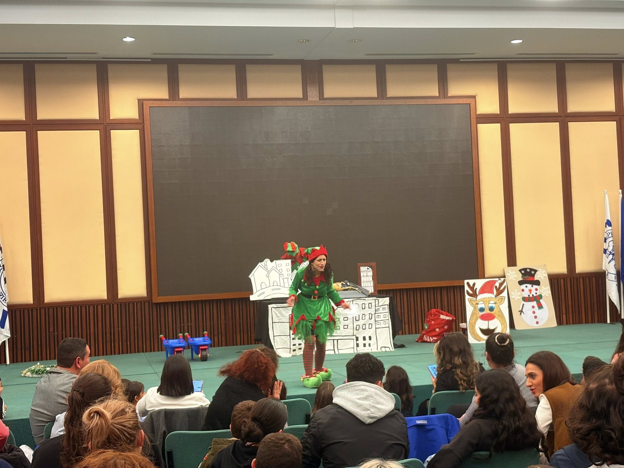 Λευκωσία: Χριστουγεννιάτικη – Πρωτοχρονιάτικη Γιορτή ΣΕΚ