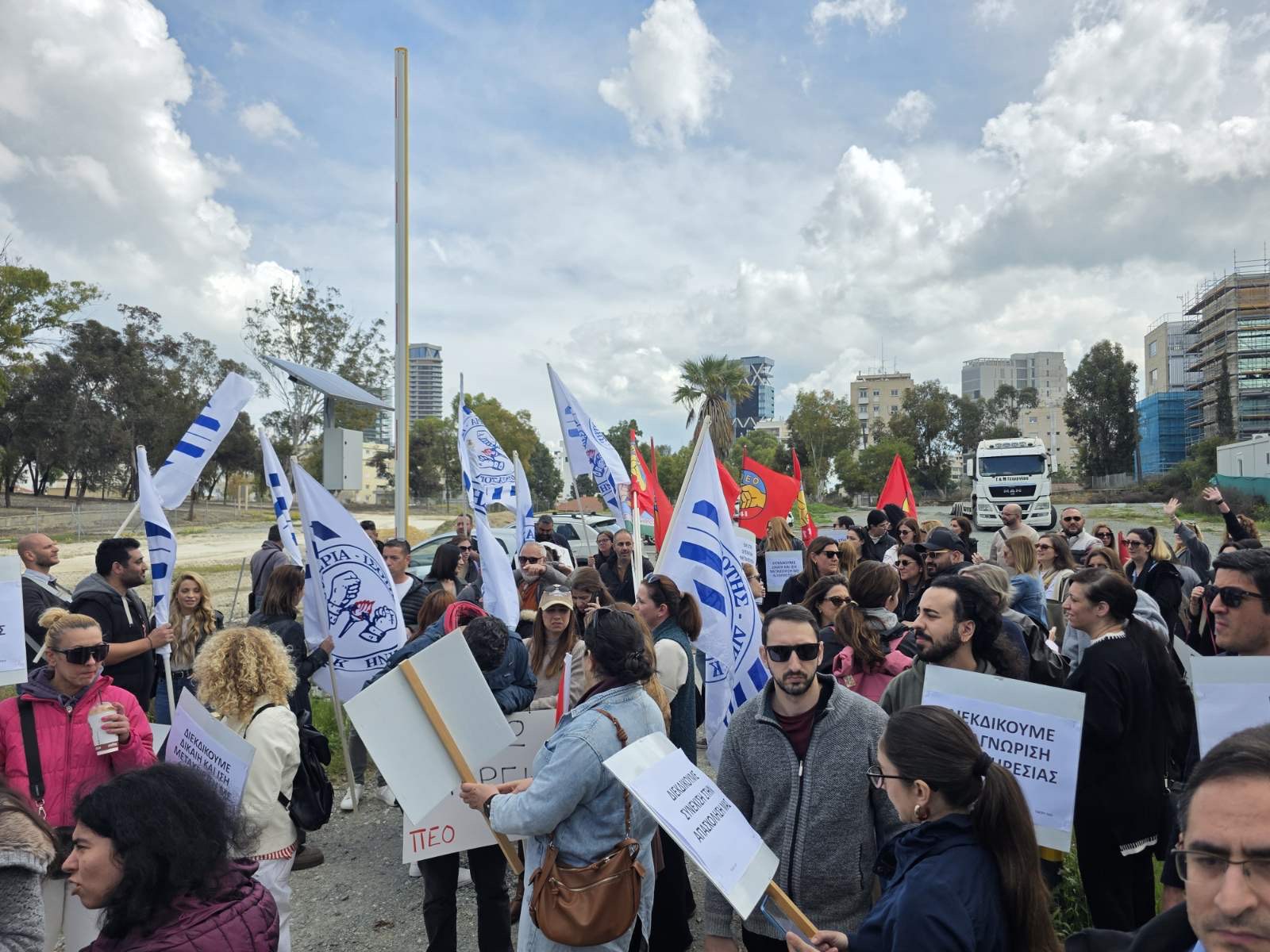 Σε 24ωρη Παγκύπρια απεργία το Ωρομίσθιο Κυβερνητικό Προσωπικό